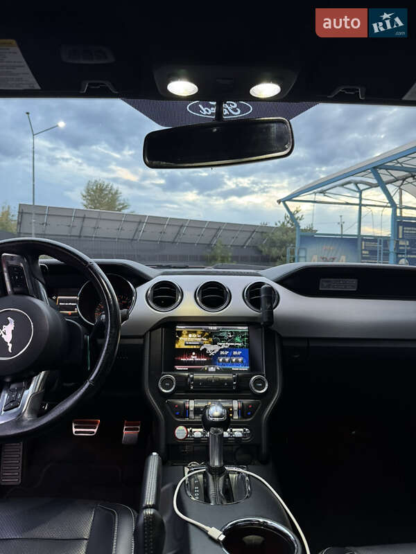 Купе Ford Mustang 2015 в Киеве