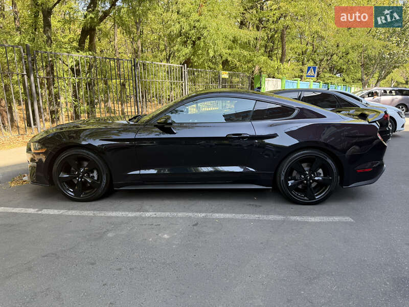 Купе Ford Mustang 2022 в Одесі