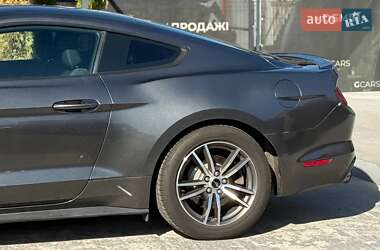 Купе Ford Mustang 2016 в 