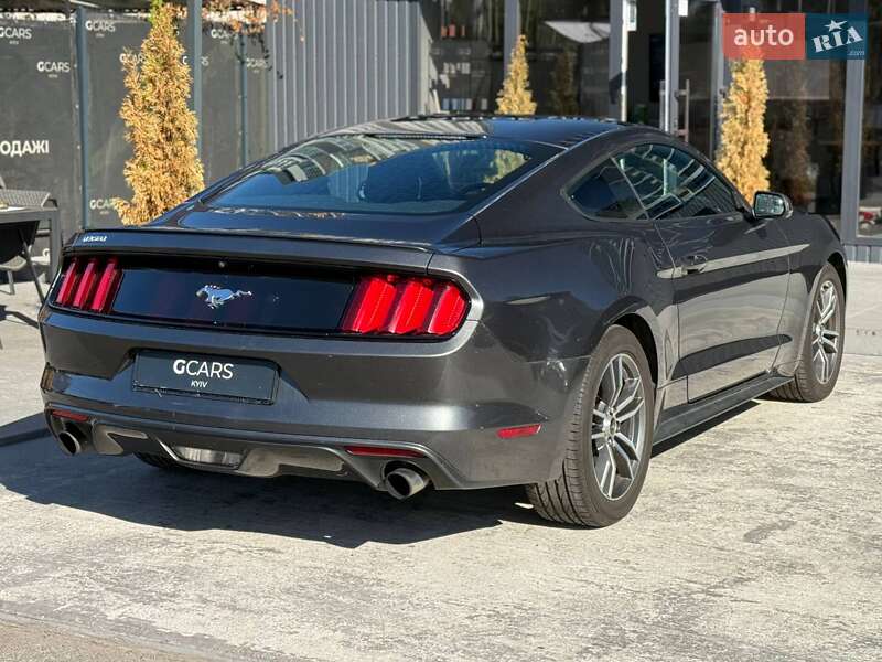 Купе Ford Mustang 2016 в Киеве фото 4 Купе Ford Mustang 2016 в Киеве