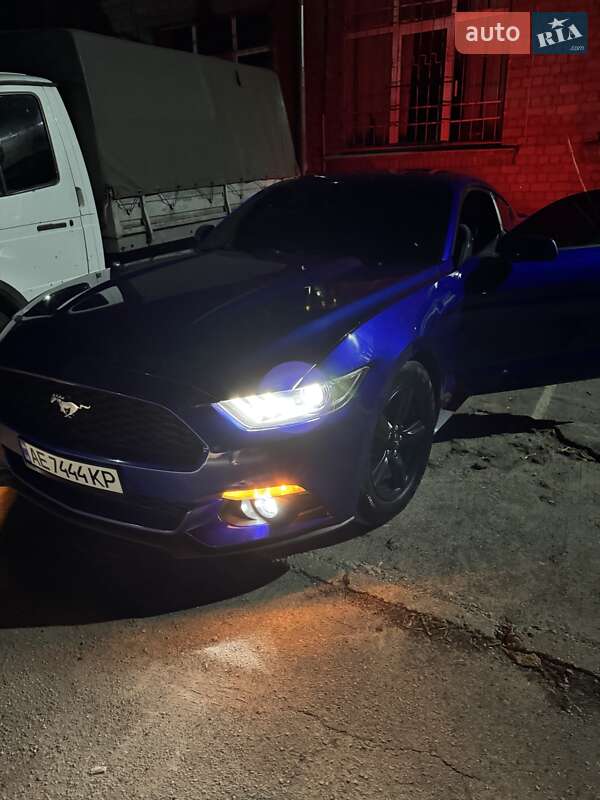 Купе Ford Mustang 2015 в Днепре