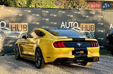 Купе Ford Mustang 2018 в 