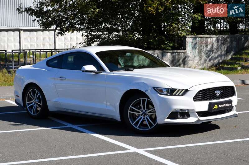 Купе Ford Mustang 2017 в Киеве