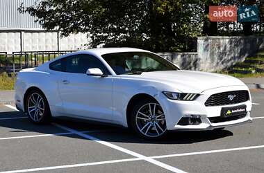 Купе Ford Mustang 2017 в 