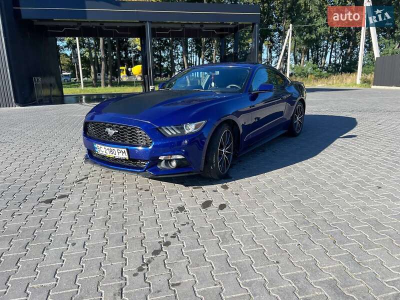 Купе Ford Mustang 2015 в Львове