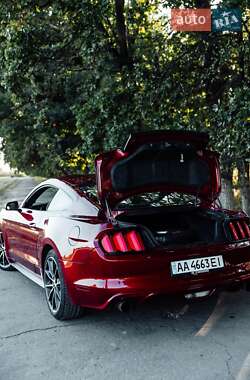 Купе Ford Mustang 2015 в 