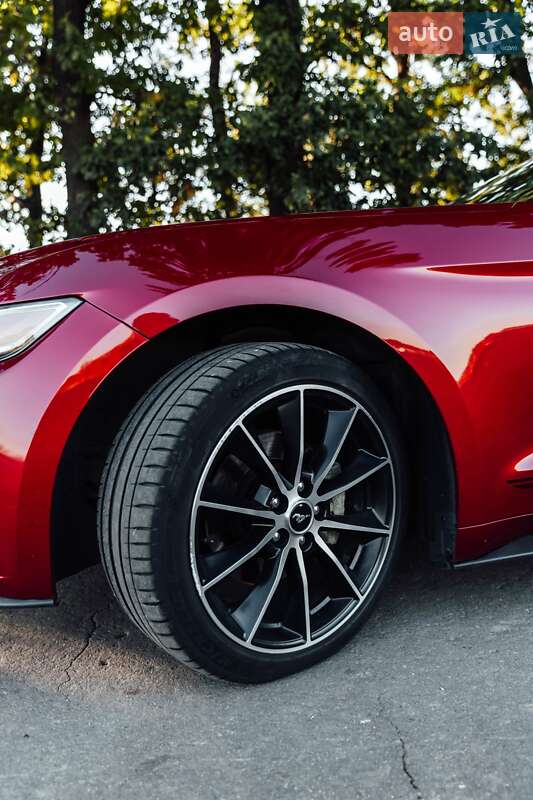Купе Ford Mustang 2015 в Киеве