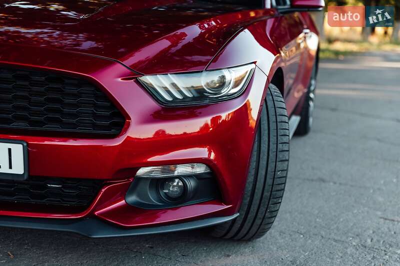 Купе Ford Mustang 2015 в Киеве