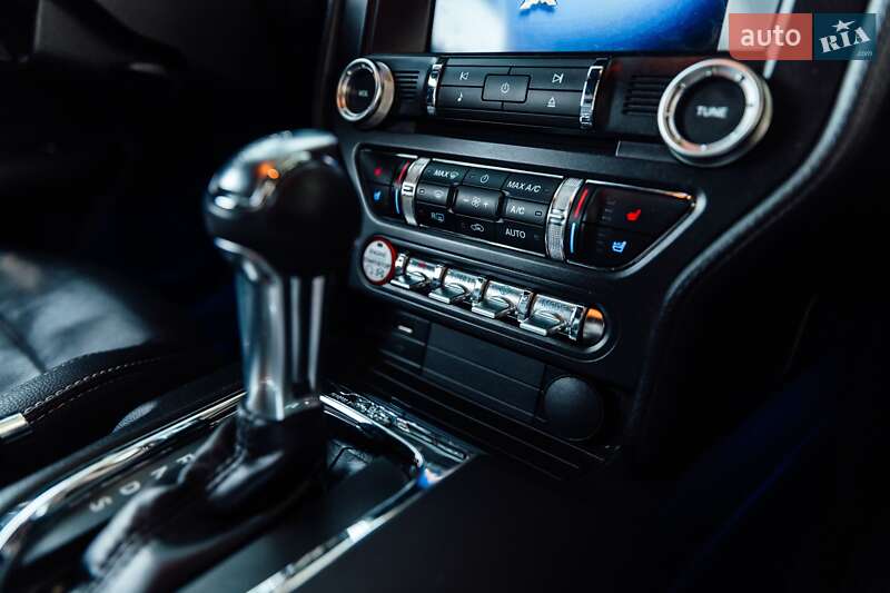 Купе Ford Mustang 2015 в Киеве