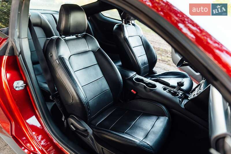 Купе Ford Mustang 2015 в Киеве