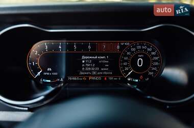 Купе Ford Mustang 2015 в 