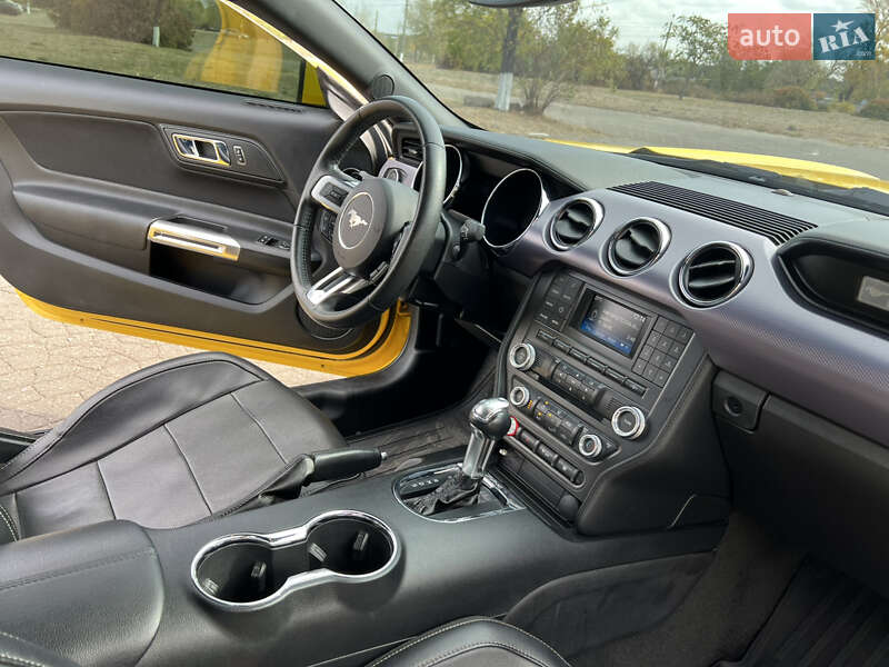 Купе Ford Mustang 2017 в Кам'янському
