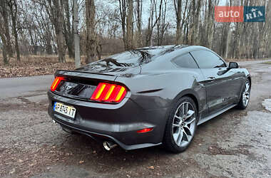 Купе Ford Mustang 2015 в 