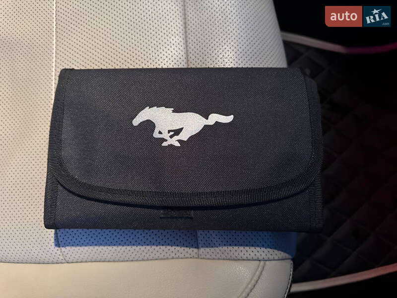 Купе Ford Mustang 2015 в Киеве фото 29 Купе Ford Mustang 2015 в Киеве