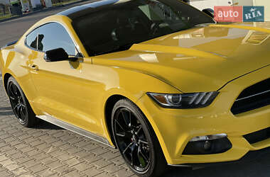 Купе Ford Mustang 2015 в 