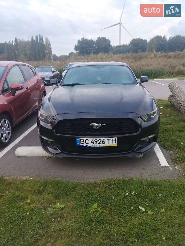 Купе Ford Mustang 2014 в 