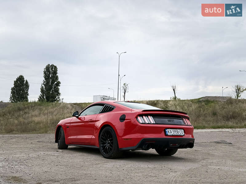 Купе Ford Mustang 2017 в Киеве