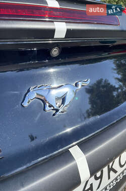 Кабриолет Ford Mustang 2015 в 