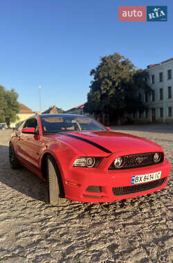 Купе Ford Mustang 2012 в 