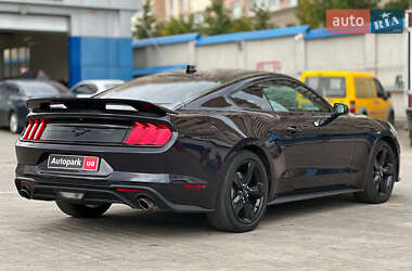 Купе Ford Mustang 2022 в 
