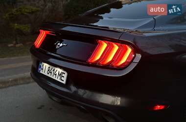 Купе Ford Mustang 2015 в 