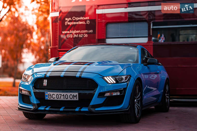 Купе Ford Mustang 2017 в 