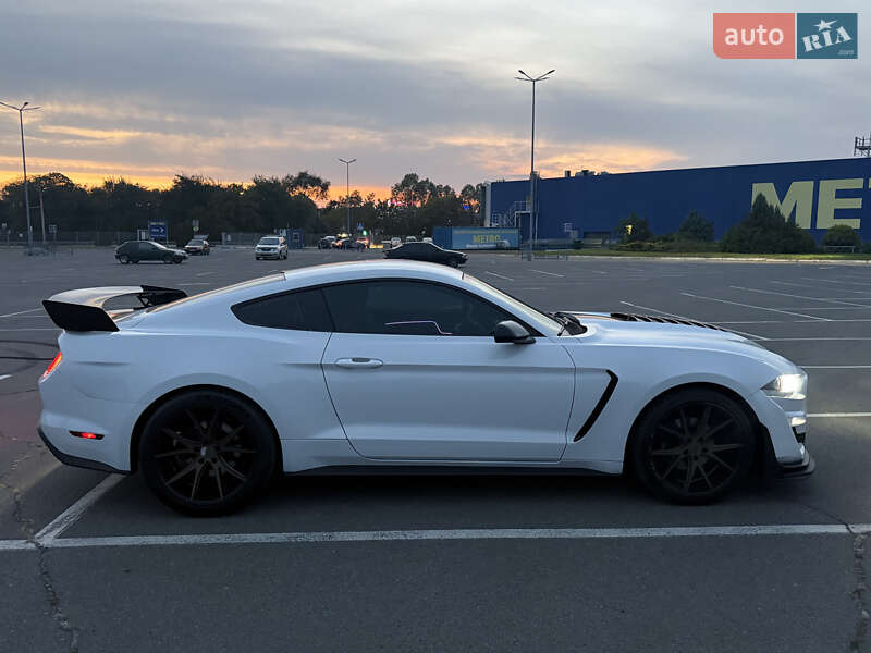 Купе Ford Mustang 2018 в Днепре