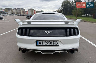 Купе Ford Mustang 2017 в 