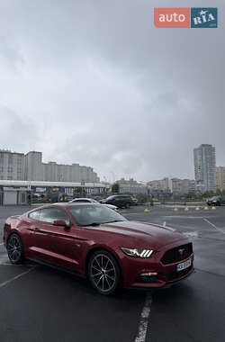 Купе Ford Mustang 2015 в 