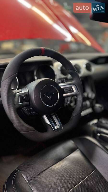 Купе Ford Mustang 2015 в Львове