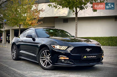 Купе Ford Mustang 2016 в Києві