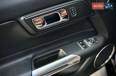 Купе Ford Mustang 2016 в Києві