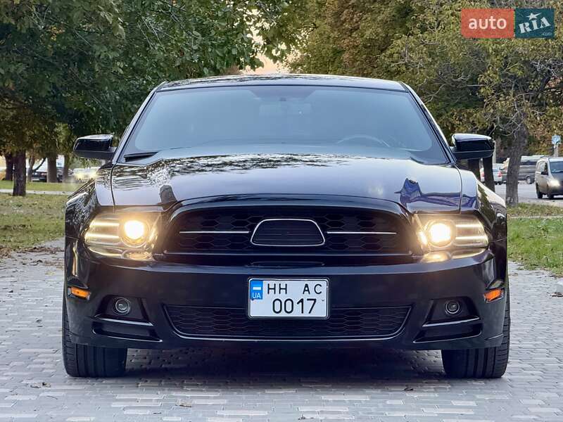 Купе Ford Mustang 2013 в Одесі