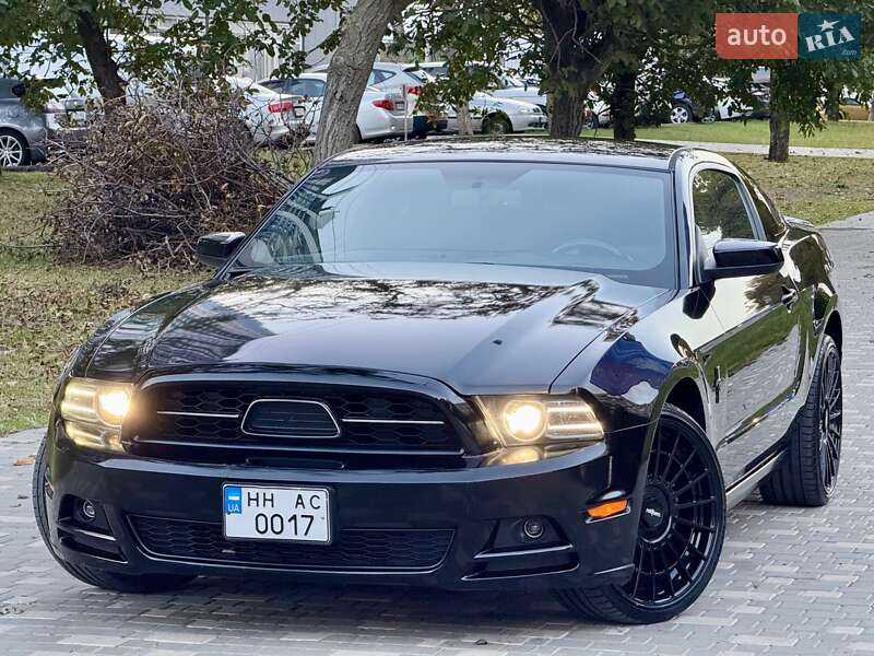Купе Ford Mustang 2013 в Одесі