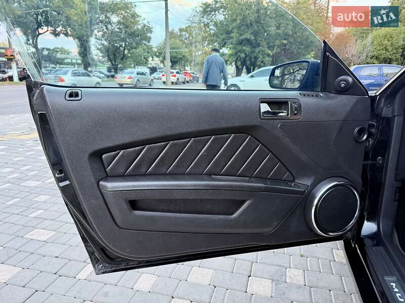 Купе Ford Mustang 2013 в Одесі