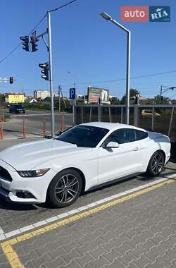 Купе Ford Mustang 2017 в 