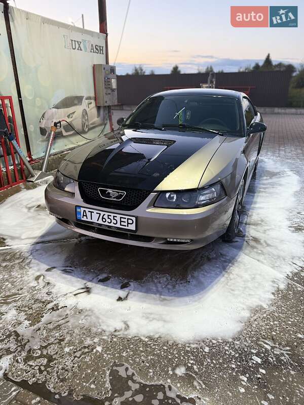 Купе Ford Mustang 2001 в Ивано-Франковске