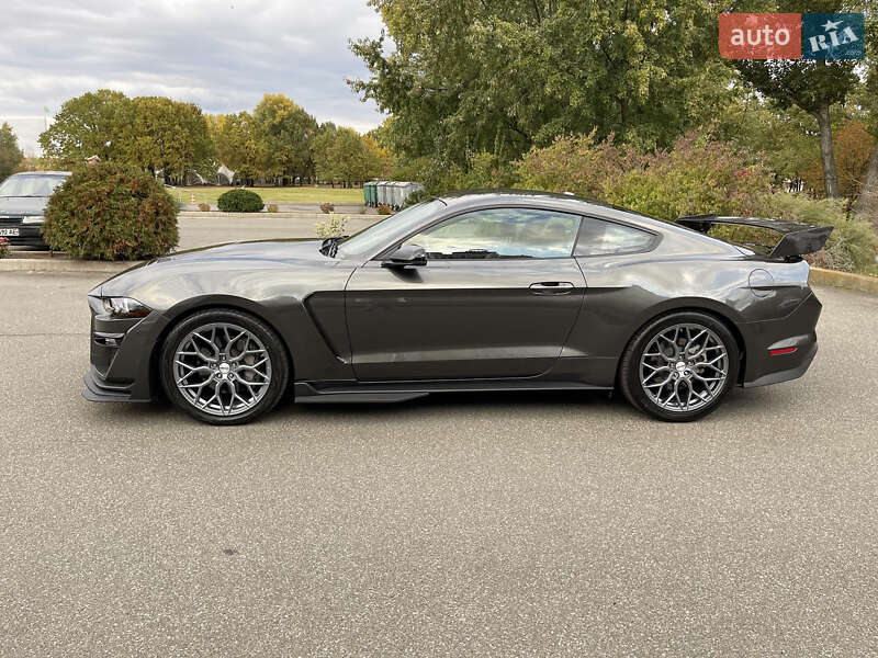 Купе Ford Mustang 2019 в Києві