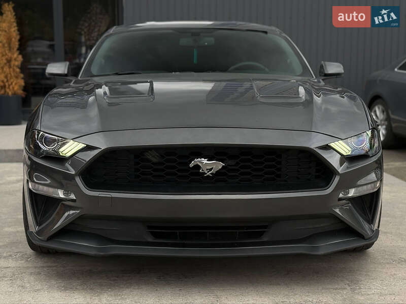 Купе Ford Mustang 2017 в Киеве
