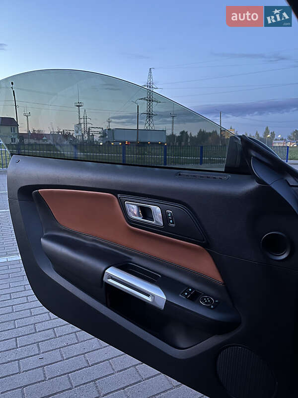 Купе Ford Mustang 2017 в Нововолинську фото 15 Купе Ford Mustang 2017 в Нововолинську