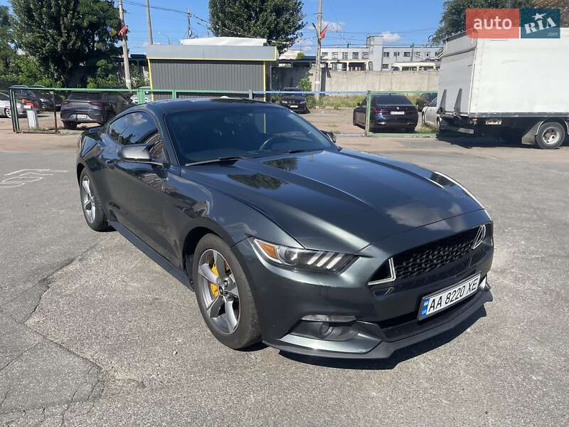 Купе Ford Mustang 2015 в Києві фото 2 Купе Ford Mustang 2015 в Києві
