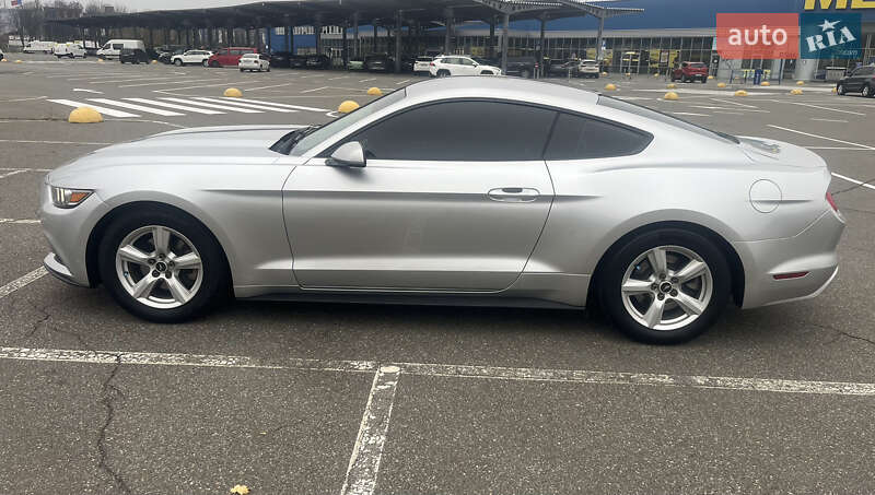 Купе Ford Mustang 2017 в Києві фото 3 Купе Ford Mustang 2017 в Києві