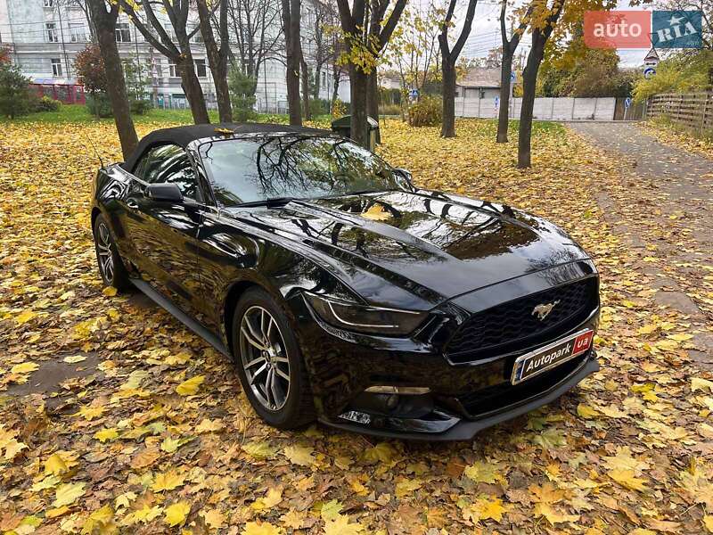 Кабриолет Ford Mustang 2016 в Киеве фото 3 Кабриолет Ford Mustang 2016 в Киеве