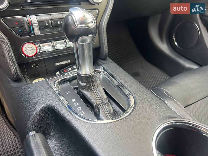 Кабриолет Ford Mustang 2016 в Киеве фото 14 Кабриолет Ford Mustang 2016 в Киеве