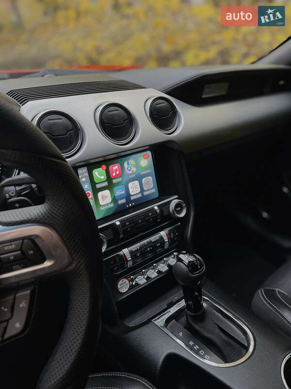 Купе Ford Mustang 2015 в Львове