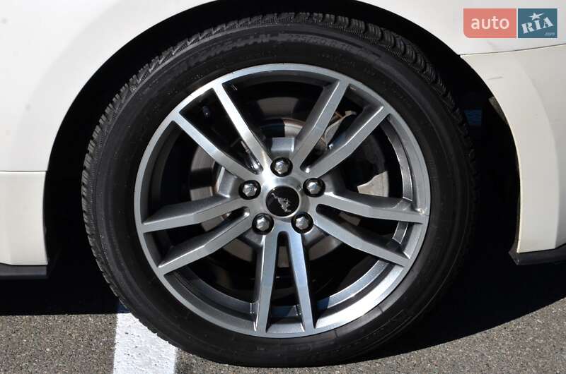 Купе Ford Mustang 2017 в Киеве фото 18 Купе Ford Mustang 2017 в Киеве