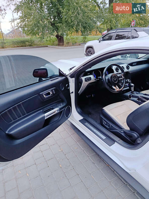 Купе Ford Mustang 2017 в Одессе фото 24 Купе Ford Mustang 2017 в Одессе