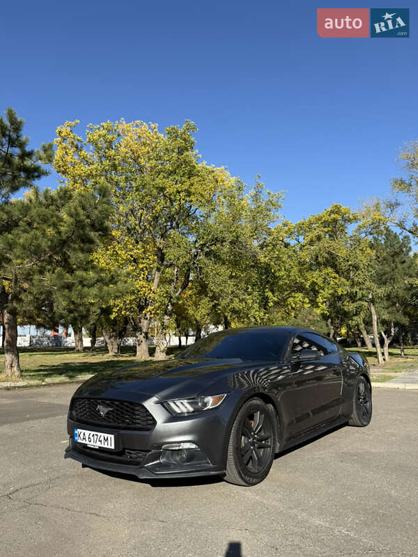 Купе Ford Mustang 2016 в Миколаєві фото Купе Ford Mustang 2016 в Миколаєві