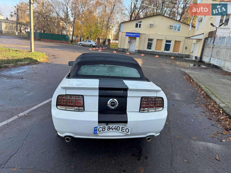 Кабріолет Ford Mustang 2008 в Києві фото 2 Кабріолет Ford Mustang 2008 в Києві