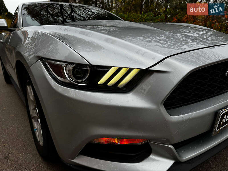 Купе Ford Mustang 2017 в Киеве фото 2 Купе Ford Mustang 2017 в Киеве